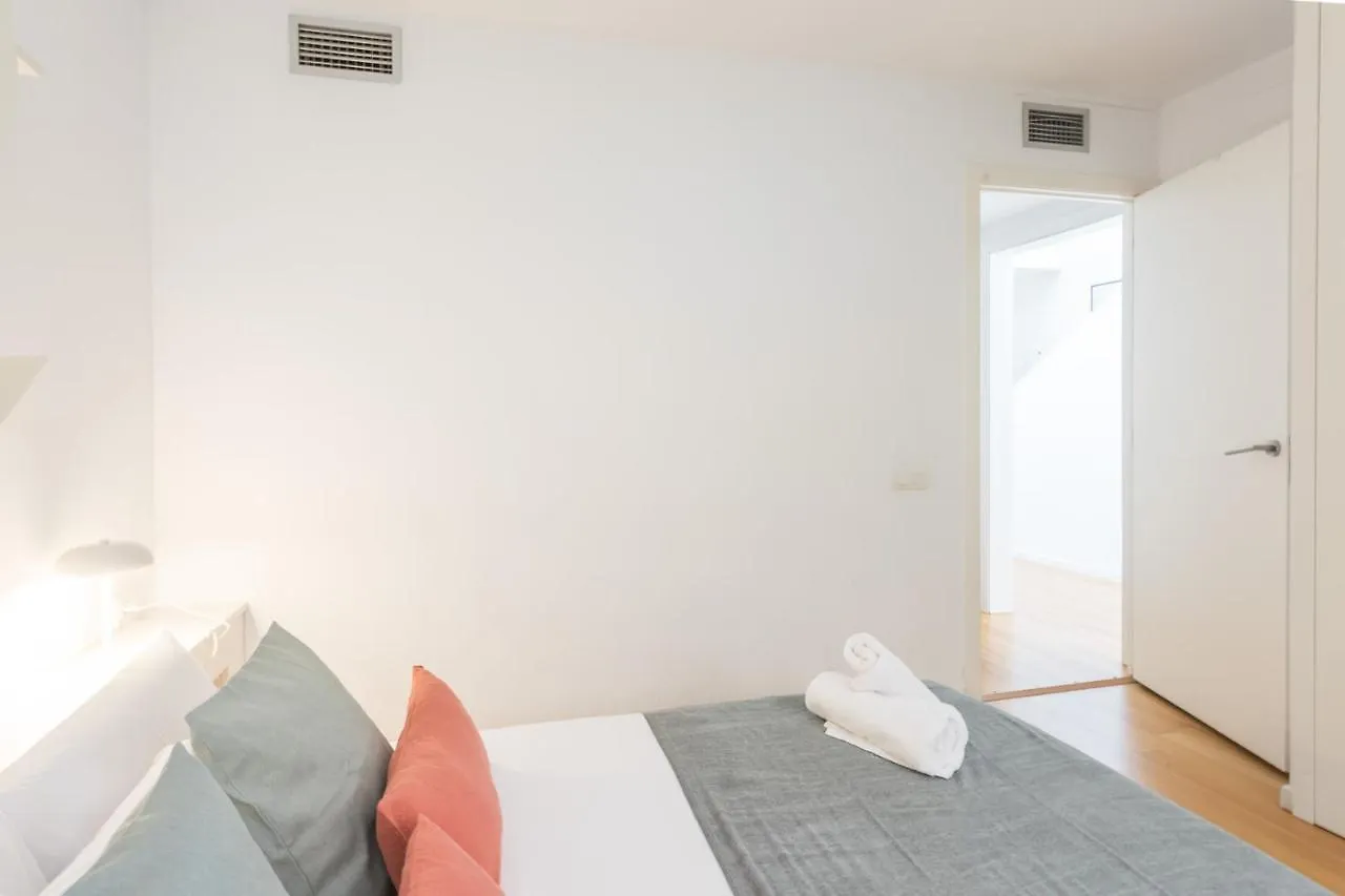 My Space Barcelona Charming Apartment In The Heart Of Gracia Hiszpania